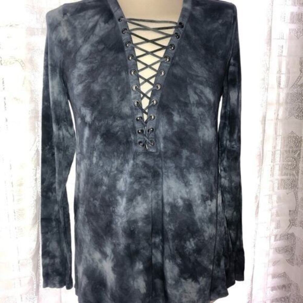 SOFT & SEXY AMERICAN EAGLE LONG SLEEVE TEE SZ S